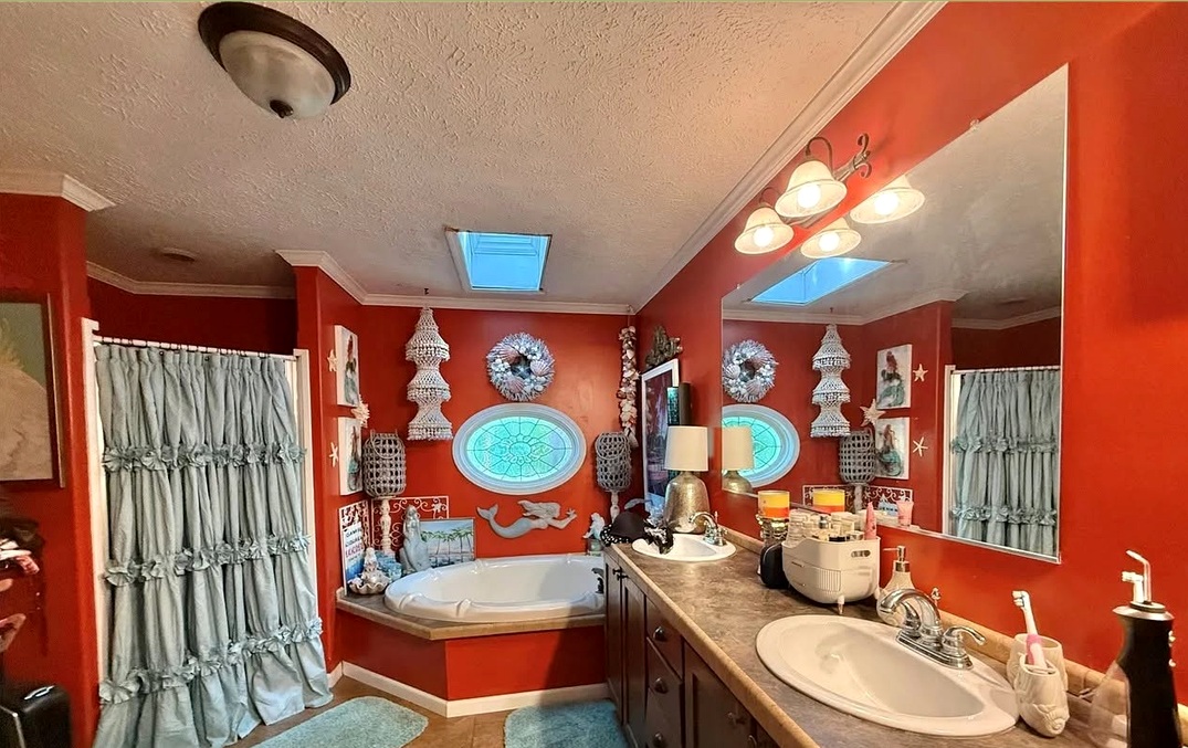 Primary bath